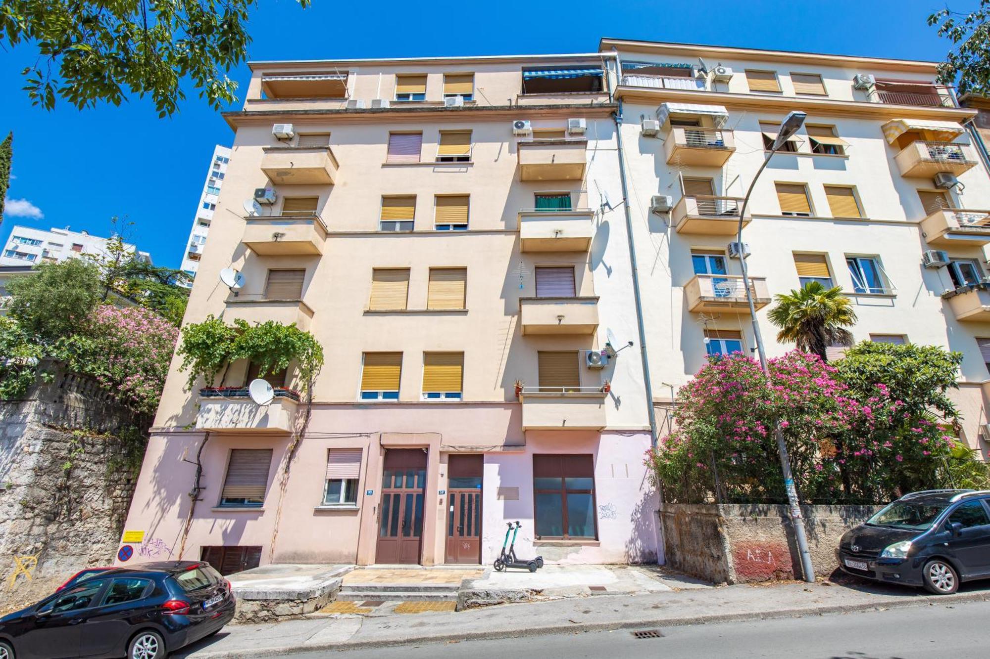 Apartment Tiziano-Belveder With Private Garage ริเยกา ภายนอก รูปภาพ